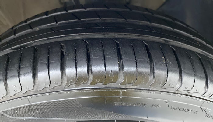 2019 Hyundai Elite i20 1.2 SPORTS PLUS VTVT, Petrol, Manual, 20,258 km, Right Front Tyre Tread