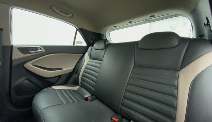 2019 Hyundai Elite i20 1.2 SPORTS PLUS VTVT, Petrol, Manual, 20,258 km, Right Side Rear Door Cabin