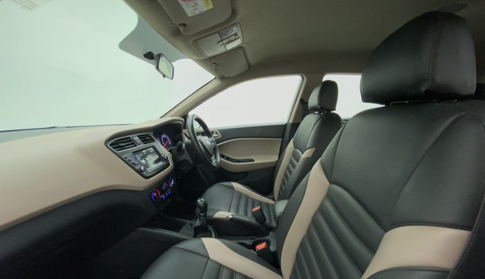 2019 Hyundai Elite i20 1.2 SPORTS PLUS VTVT, Petrol, Manual, 20,258 km, Right Side Front Door Cabin