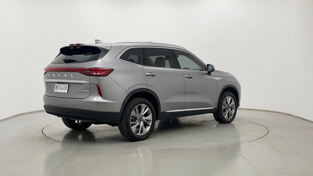 Right Back Diagonal (45- Degree) View