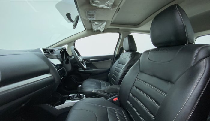 2017 Honda WR-V 1.2 i-VTEC VX MT, CNG, Manual, 60,516 km, Right Side Front Door Cabin