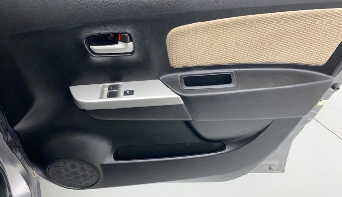 2018 Maruti Wagon R 1.0 LXI, Petrol, Manual, 18,933 km, Driver Side Door Panels Control