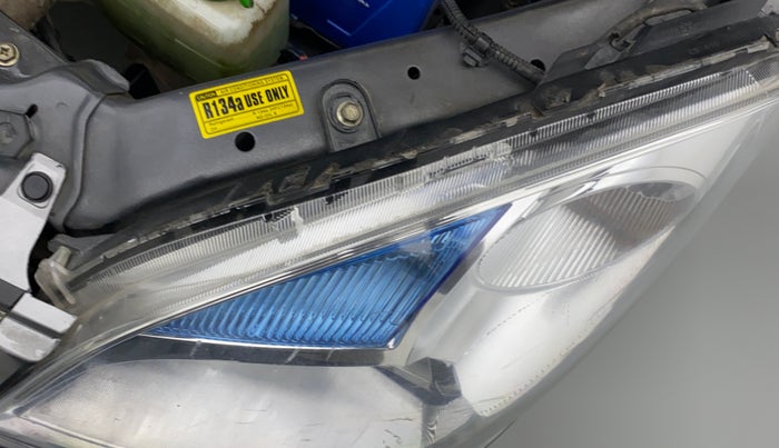 2018 Maruti Wagon R 1.0 LXI, Petrol, Manual, 18,933 km, Left headlight - Clamp has minor damage
