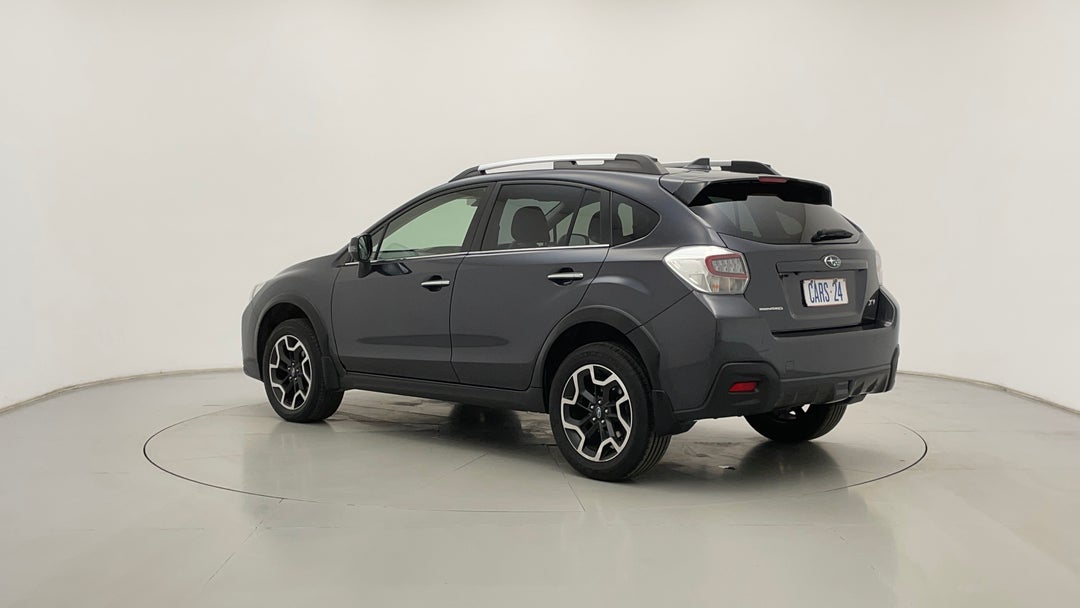 Left Back Diagonal (45- Degree) View