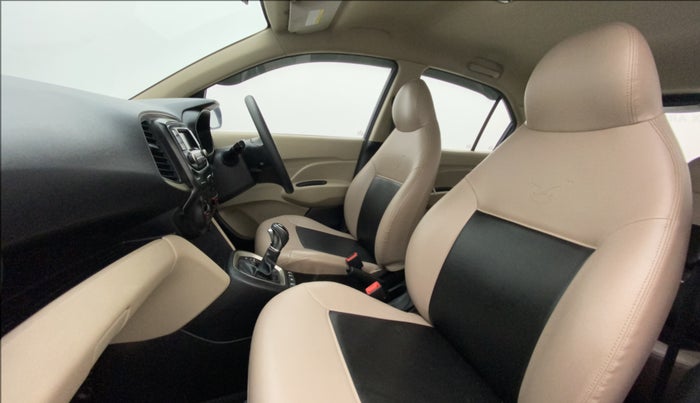 2019 Hyundai NEW SANTRO MAGNA AMT, Petrol, Automatic, 26,203 km, Right Side Front Door Cabin