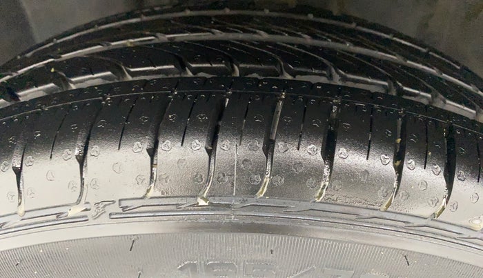 2018 Datsun Go T, Petrol, Manual, 53,462 km, Left Front Tyre Tread