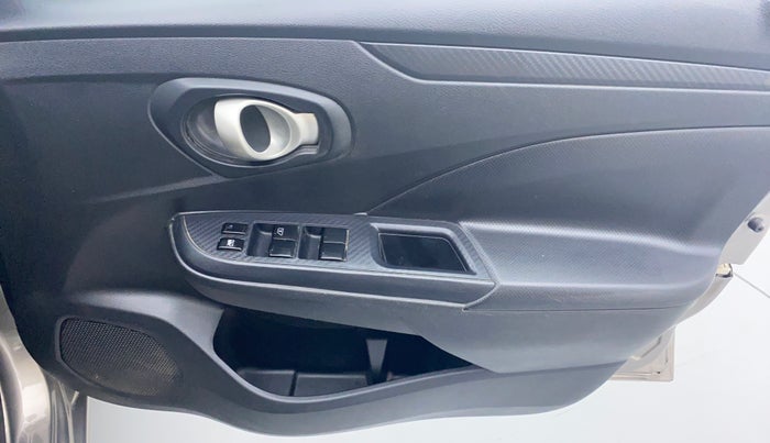 2018 Datsun Go T, Petrol, Manual, 53,462 km, Driver Side Door Panels Controls