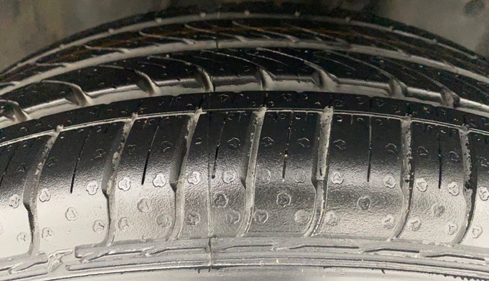 2018 Datsun Go T, Petrol, Manual, 53,462 km, Right Front Tyre Tread