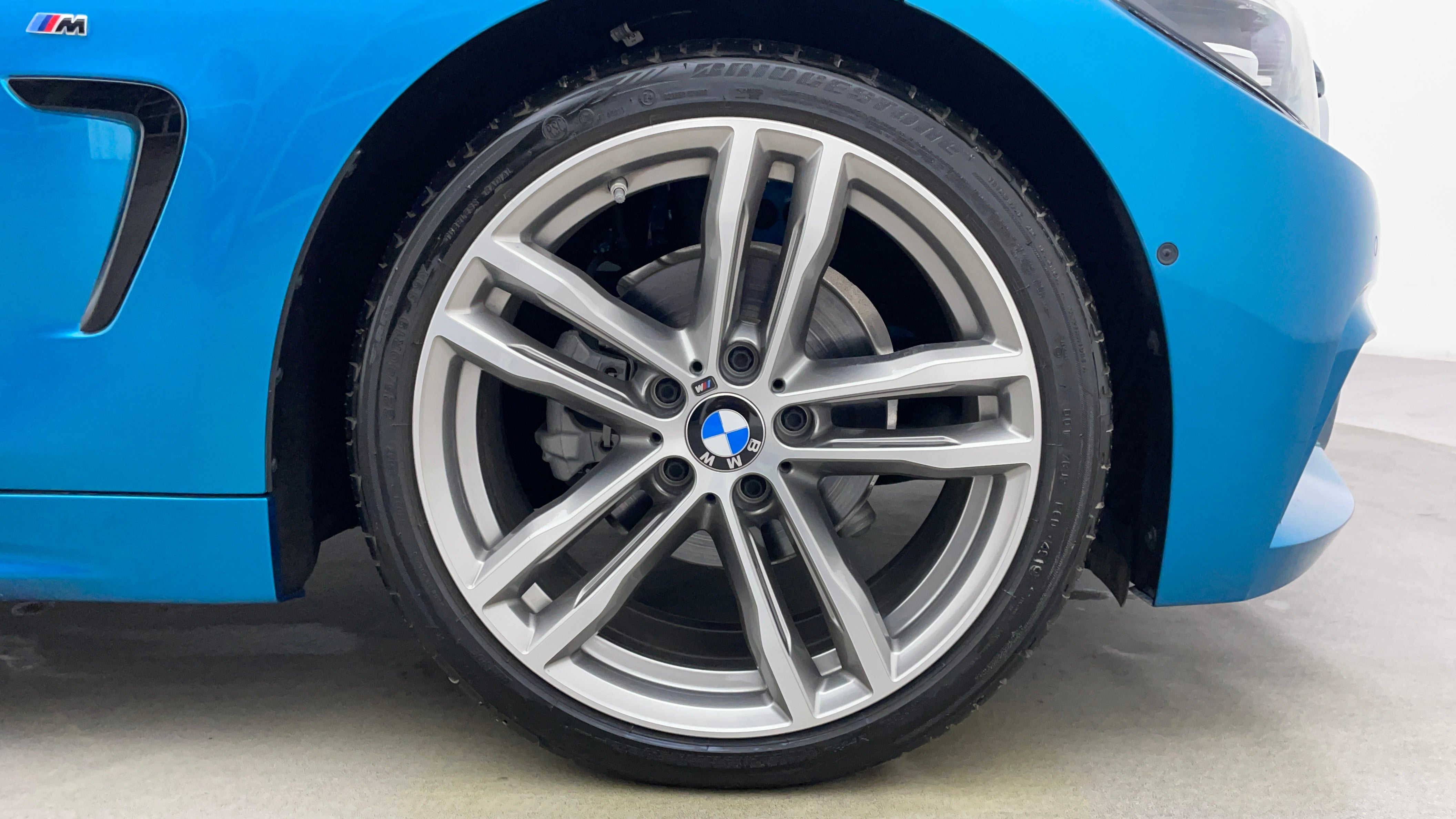 BMW 4 Series Coupe-Right Front Tyre