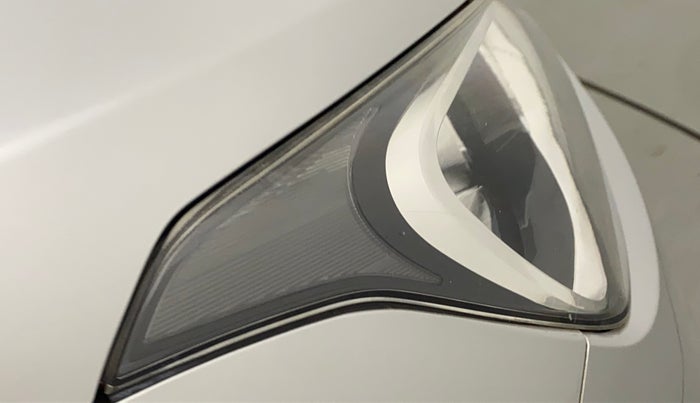 2014 Hyundai Xcent S (O) 1.2, Petrol, Manual, 20,179 km, Right headlight - Minor scratches