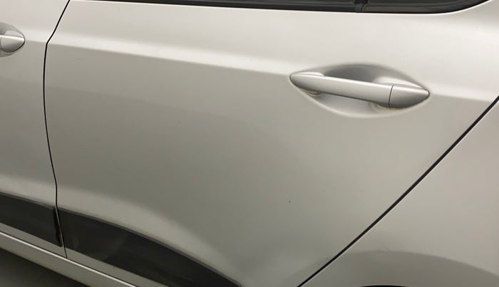 2014 Hyundai Xcent S (O) 1.2, Petrol, Manual, 20,179 km, Rear left door - Paint has faded