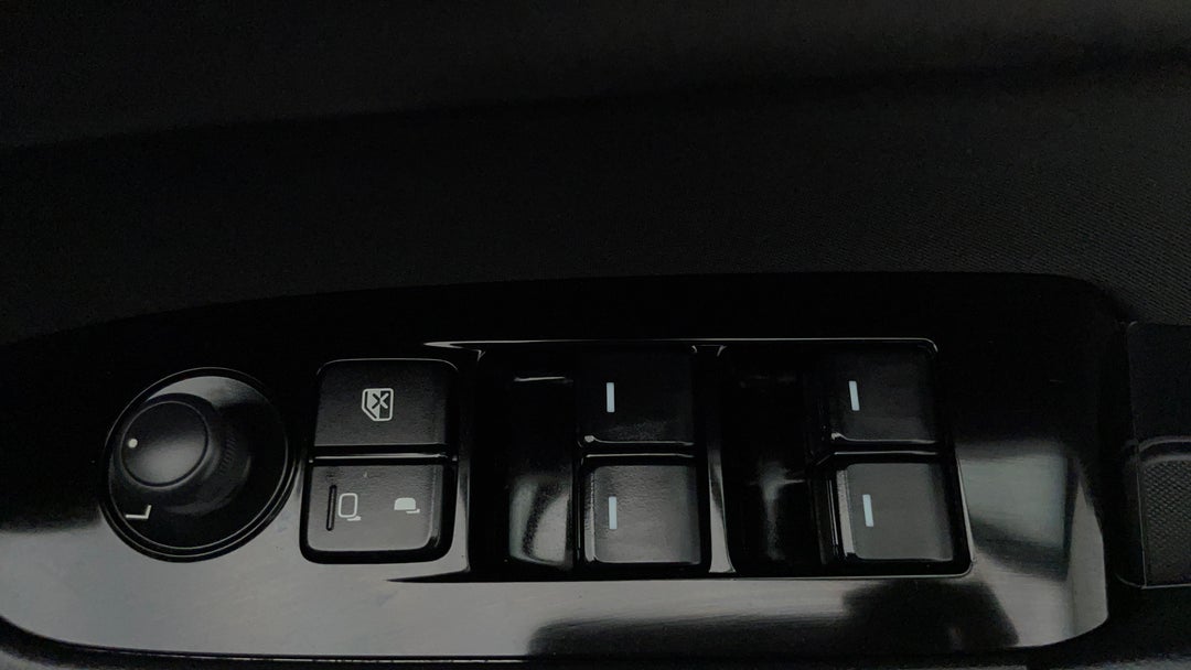 2022 Mazda CX-5 Maxx (FWD), Automatic, 74898 km, Drivers Side Door Panel Controls