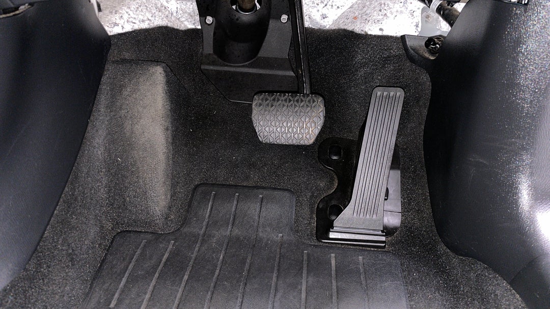 2022 Mazda CX-5 Maxx (FWD), Automatic, 74898 km, Pedals and Footmat