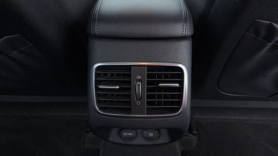 Rear A/C Vent
