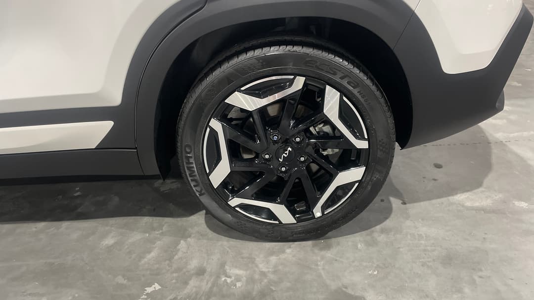2025 Kia Seltos Gt-line (AWD) (sunroof), Automatic, 669 km, Left Rear Wheel