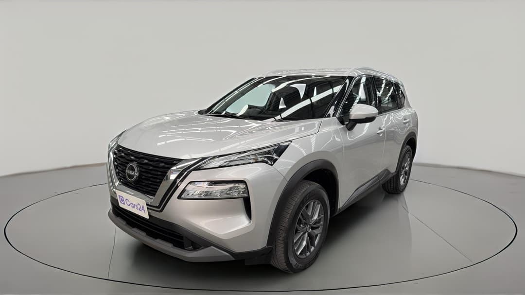2024 Nissan X-trail St (4WD) 7 Seat, Automatic, 30275 km, Left Front Diagonal (45- Degree) View