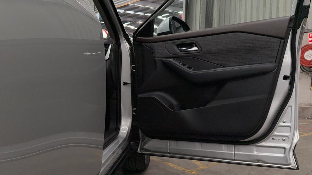 2024 Nissan X-trail St (4WD) 7 Seat, Automatic, 30275 km, Speaker View
