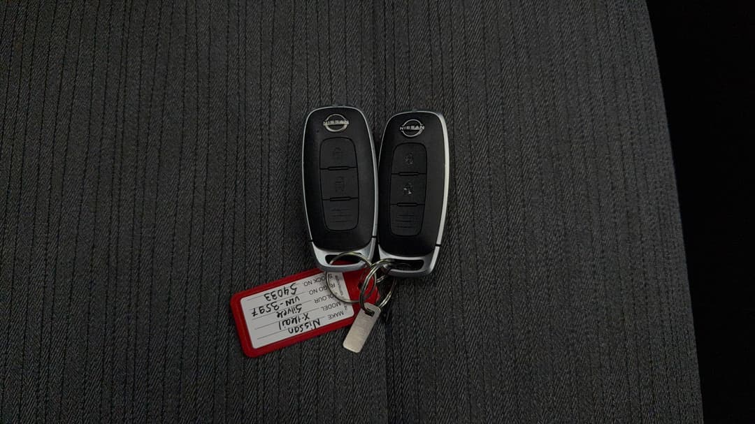 2024 Nissan X-trail St (4WD) 7 Seat, Automatic, 30275 km, Key Close-up