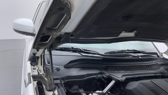 Land Rover Range Rover Sport-Bonnet/Hood  Faded