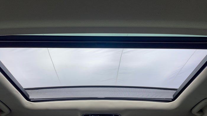 Land Rover Range Rover Sport-Interior Sunroof/Moonroof