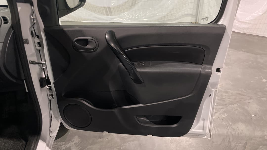 2021 Renault Kangoo Compact 1.2, Automatic, 104353 km, Speaker View