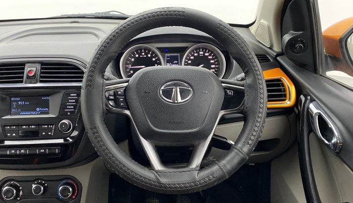 2016 Tata Tiago XZ 1.2 REVOTRON, Petrol, Manual, 33,848 km, Steering Wheel Close Up