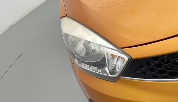 2016 Tata Tiago XZ 1.2 REVOTRON, Petrol, Manual, 33,848 km, Right headlight - Faded