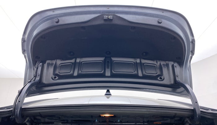 2020 Hyundai Verna SX (O) 1.5 CRDI, Diesel, Manual, 88,706 km, Boot Door Open