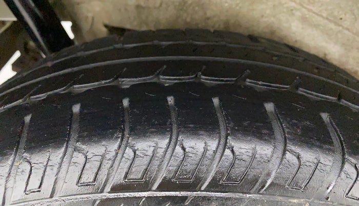 2017 Maruti Wagon R 1.0 VXI, Petrol, Manual, 31,574 km, Right Rear Tyre Tread