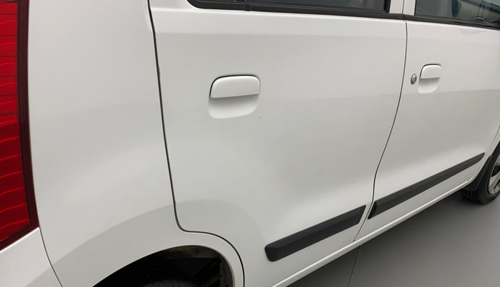 2017 Maruti Wagon R 1.0 VXI, Petrol, Manual, 31,574 km, Right quarter panel - Minor scratches