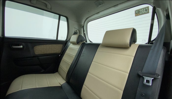 2017 Maruti Wagon R 1.0 VXI, Petrol, Manual, 31,574 km, Right Side Rear Door Cabin
