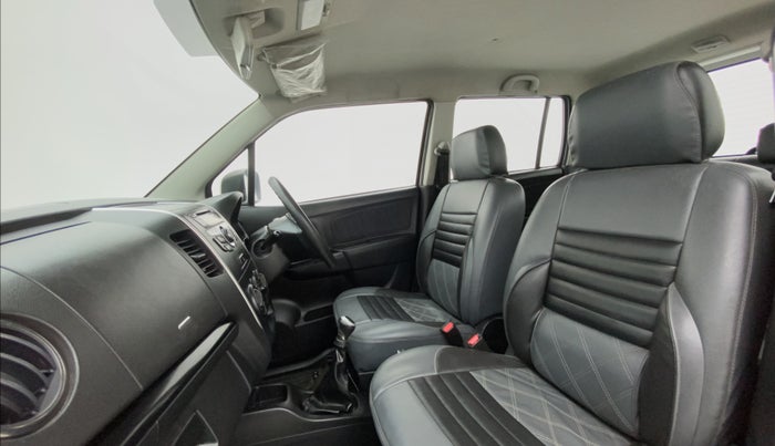 2014 Maruti Wagon R Stingray VXI, Petrol, Manual, 29,853 km, Right Side Front Door Cabin