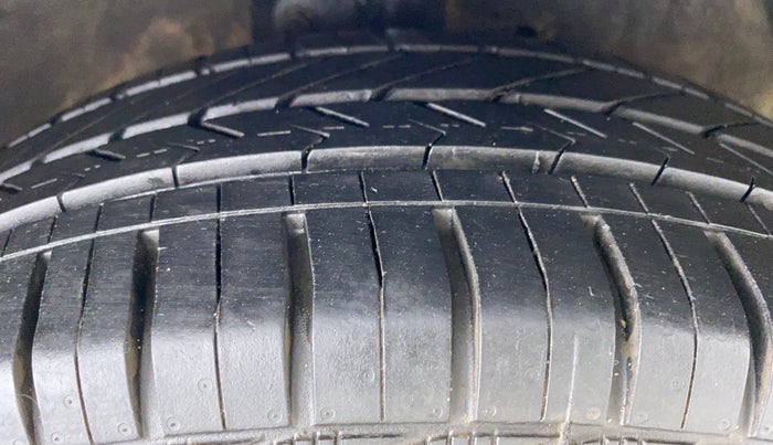 2019 Maruti Celerio VXI d, Petrol, Manual, 27,952 km, Right Front Tyre Tread