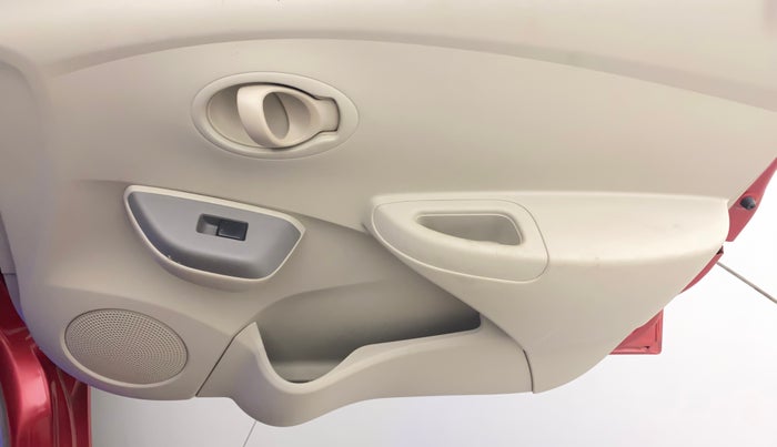 2014 Datsun Go T, Petrol, Manual, 63,789 km, Driver Side Door Panels Control