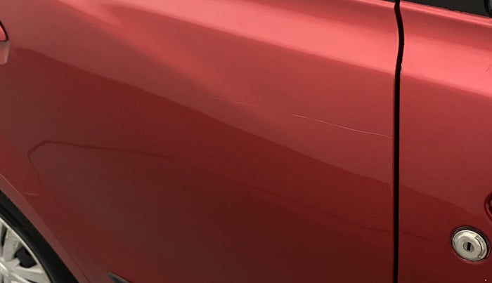 2014 Datsun Go T, Petrol, Manual, 63,789 km, Right rear door - Minor scratches