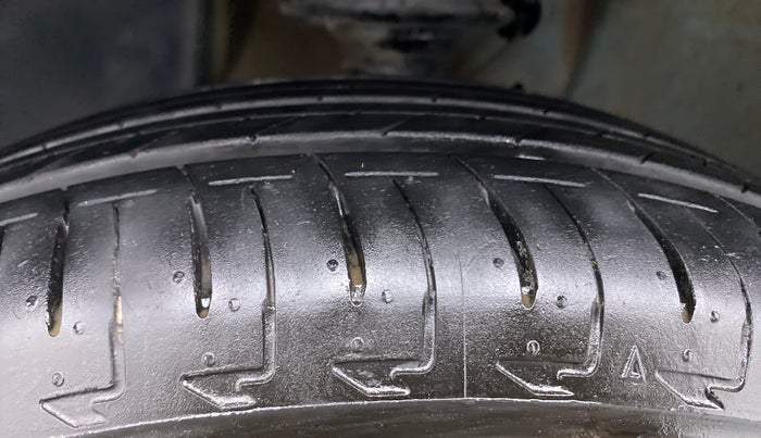 2018 Maruti IGNIS DELTA 1.2, Petrol, Manual, 36,393 km, Left Front Tyre Tread