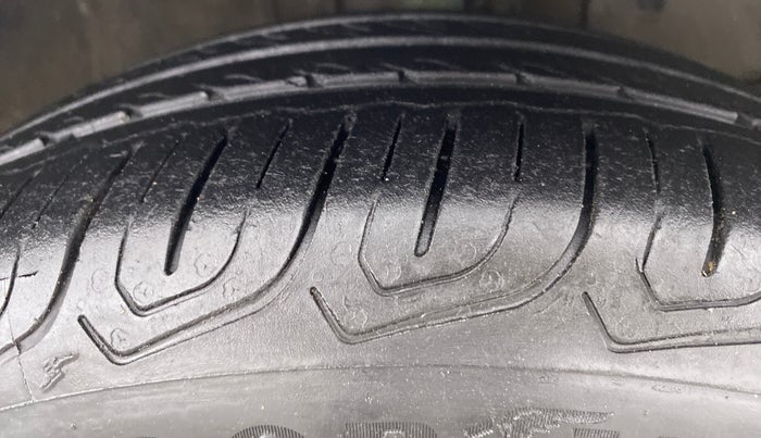 2017 Honda Brio 1.2 VX MT I VTEC, Petrol, Manual, 29,373 km, Right Front Tyre Tread