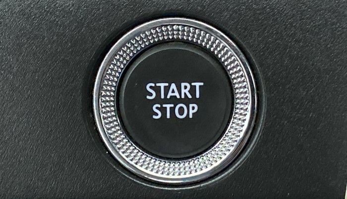 2019 Renault TRIBER 1.0 RXZ, Petrol, Manual, 17,599 km, Keyless Start/ Stop Button