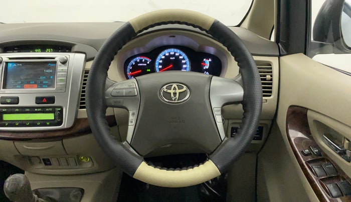 2013 Toyota Innova 2.5 VX 7 STR, Diesel, Manual, 79,391 km, Steering Wheel Close Up