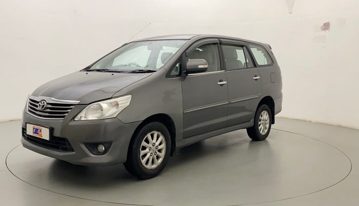 2013 Toyota Innova 2.5 VX 7 STR, Diesel, Manual, 79,391 km, Left Front Diagonal