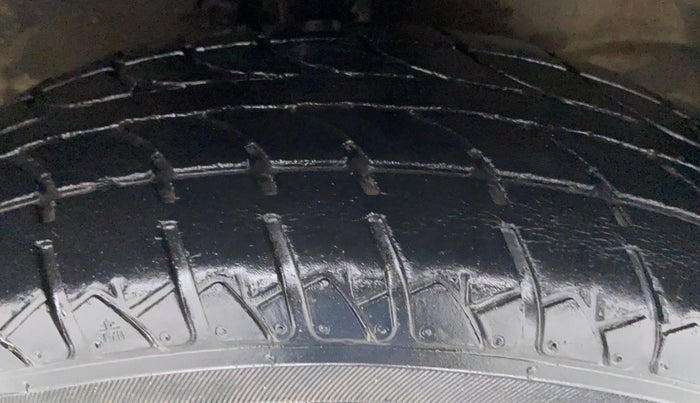 2015 Maruti Wagon R 1.0 LXI, Petrol, Manual, 19,890 km, Right Front Tyre Tread