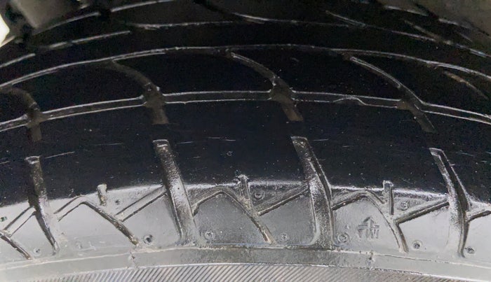 2015 Maruti Wagon R 1.0 LXI, Petrol, Manual, 19,890 km, Right Rear Tyre Tread