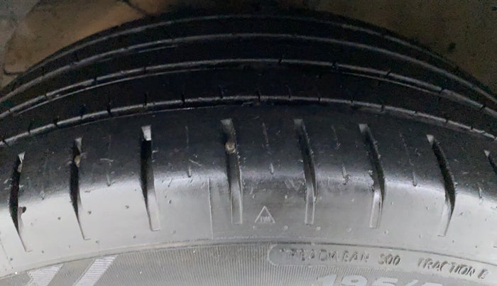 2015 Maruti Baleno ZETA 1.2 K12, Petrol, Manual, 44,251 km, Left Front Tyre Tread