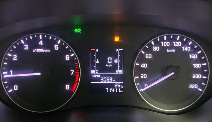 2016 Hyundai Elite i20 SPORTZ 1.2, Petrol, Manual, 71,457 km, Odometer Image