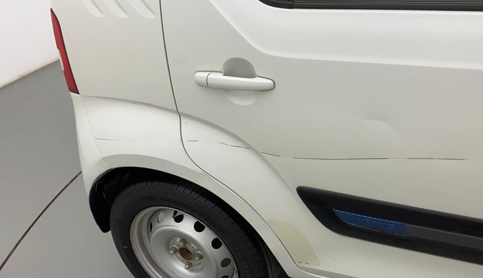 2017 Maruti IGNIS SIGMA 1.2, Petrol, Manual, 51,705 km, Right quarter panel - Paint has minor damage