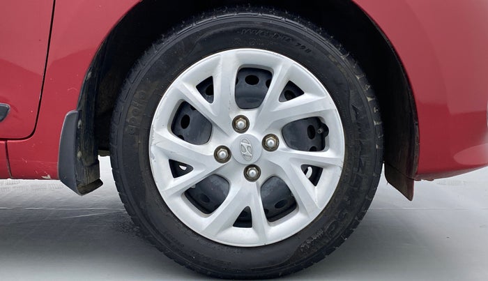 2017 Hyundai Grand i10 Sportz(O) 1.2 MT, Petrol, Manual, 41,492 km, Right Front Wheel