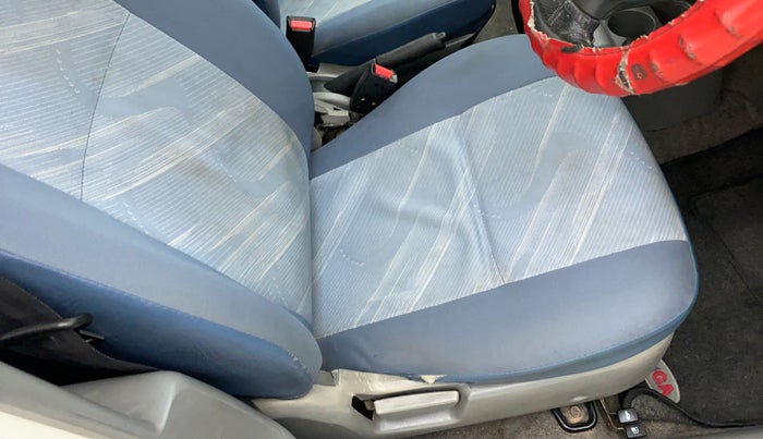 2013 Maruti Alto K10 LXI, Petrol, Manual, 30,711 km, Driver seat - Cover slightly torn