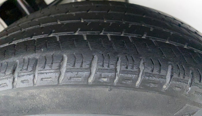 2017 Maruti Alto K10 VXI P, Petrol, Manual, 51,856 km, Left Rear Tyre Tread