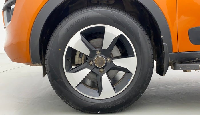 2018 Tata NEXON XZA+ 1.5 Dual Tone, Diesel, Automatic, 62,190 km, Left Front Wheel