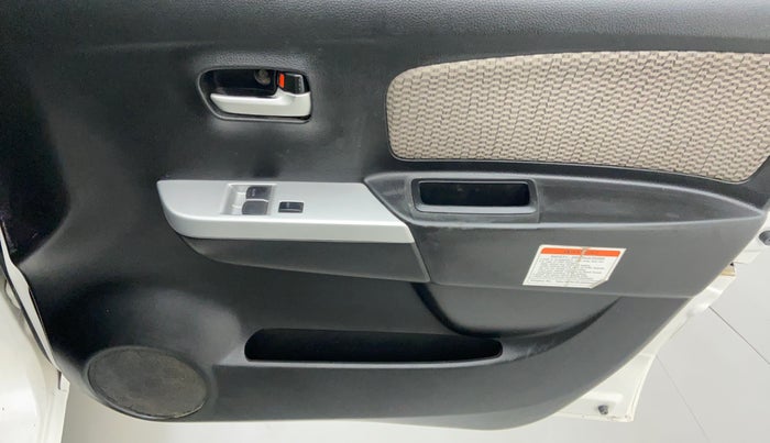 2018 Maruti Wagon R 1.0 LXI CNG, CNG, Manual, 88,008 km, Driver Side Door Panels Control